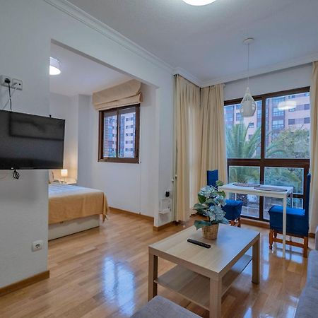 Apartamento Wanda Ifema Con Parking Y Piscina Madrid Buitenkant foto