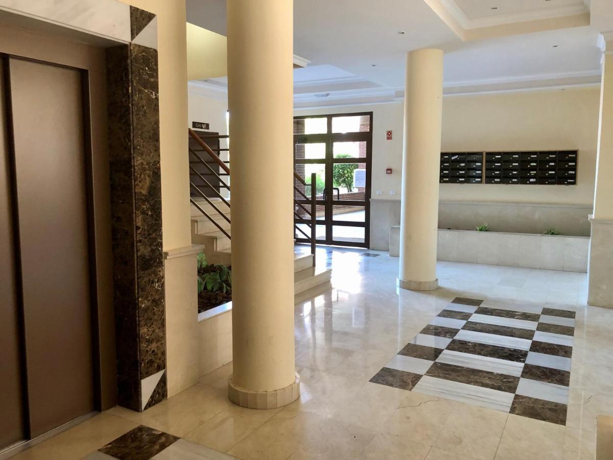 Apartamento Wanda Ifema Con Parking Y Piscina Madrid Buitenkant foto