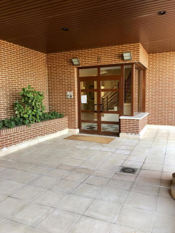 Apartamento Wanda Ifema Con Parking Y Piscina Madrid Buitenkant foto