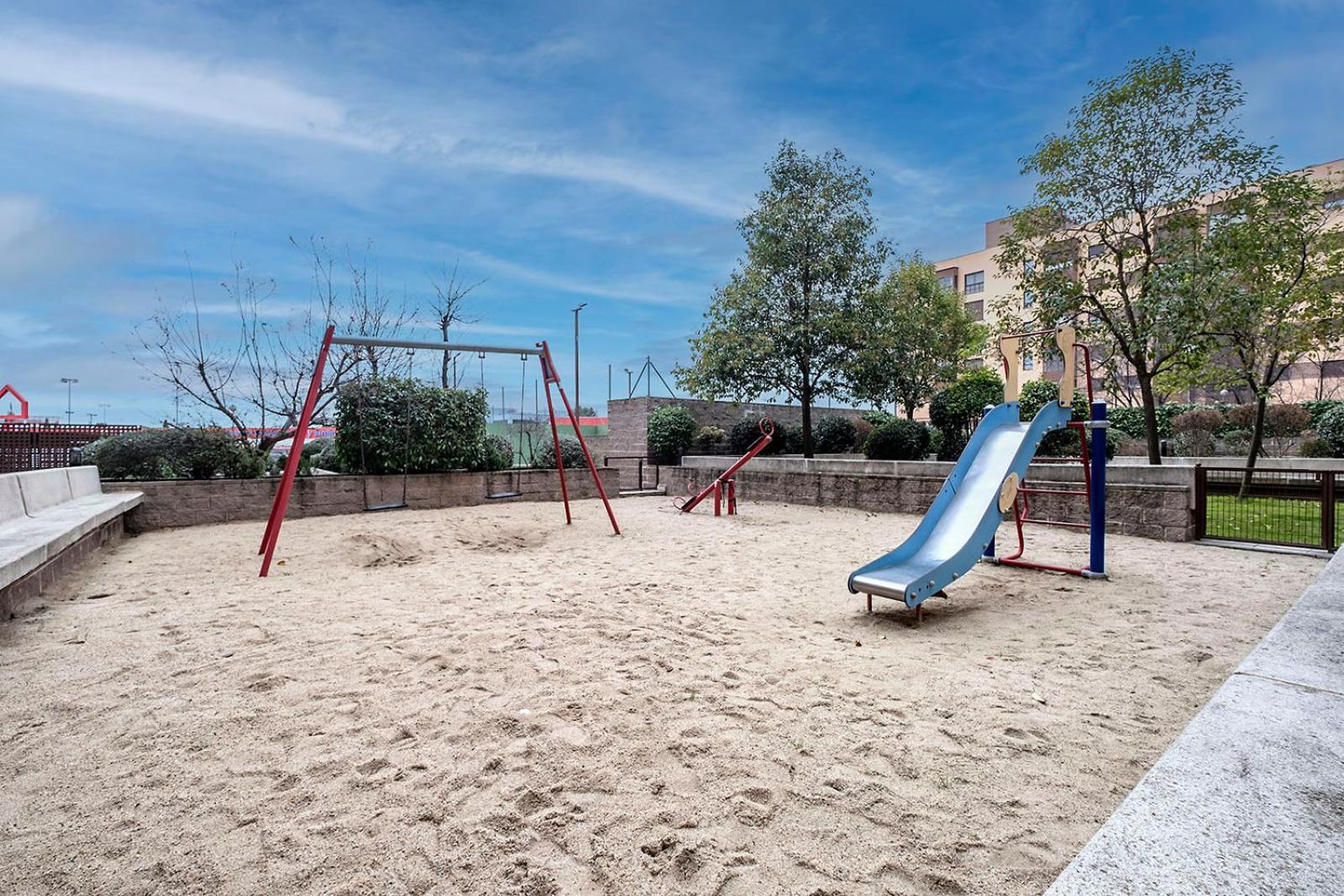 Apartamento Wanda Ifema Con Parking Y Piscina Madrid Buitenkant foto