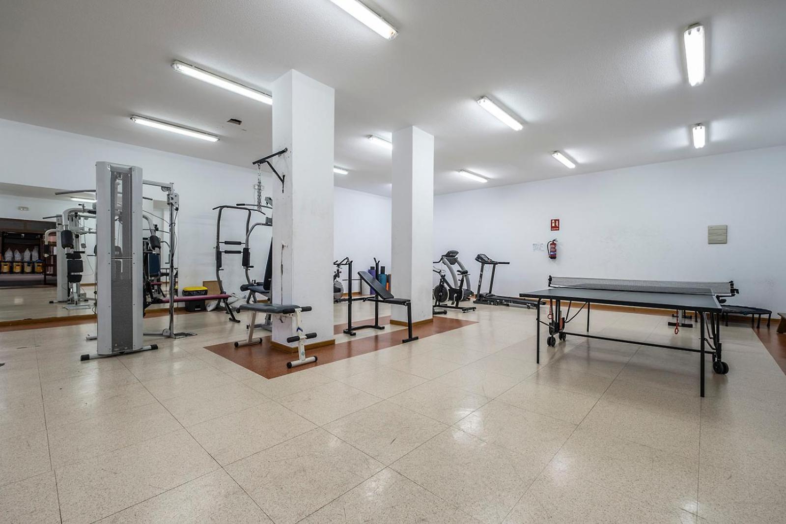 Apartamento Wanda Ifema Con Parking Y Piscina Madrid Buitenkant foto