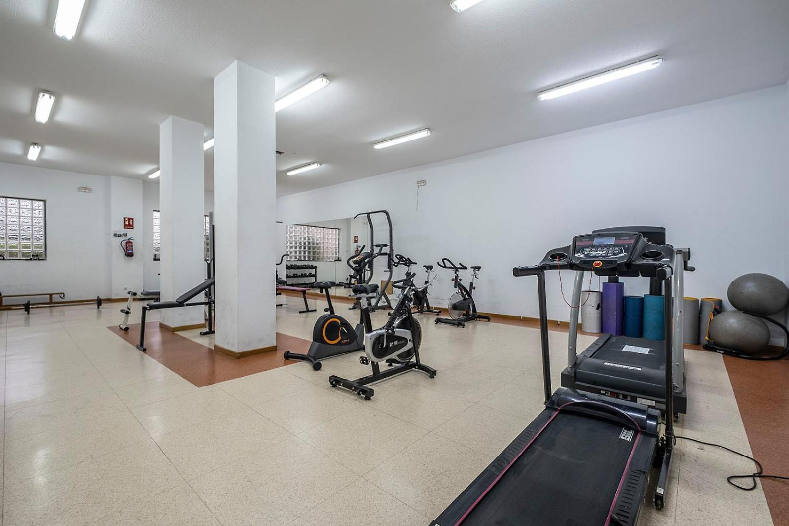 Apartamento Wanda Ifema Con Parking Y Piscina Madrid Buitenkant foto